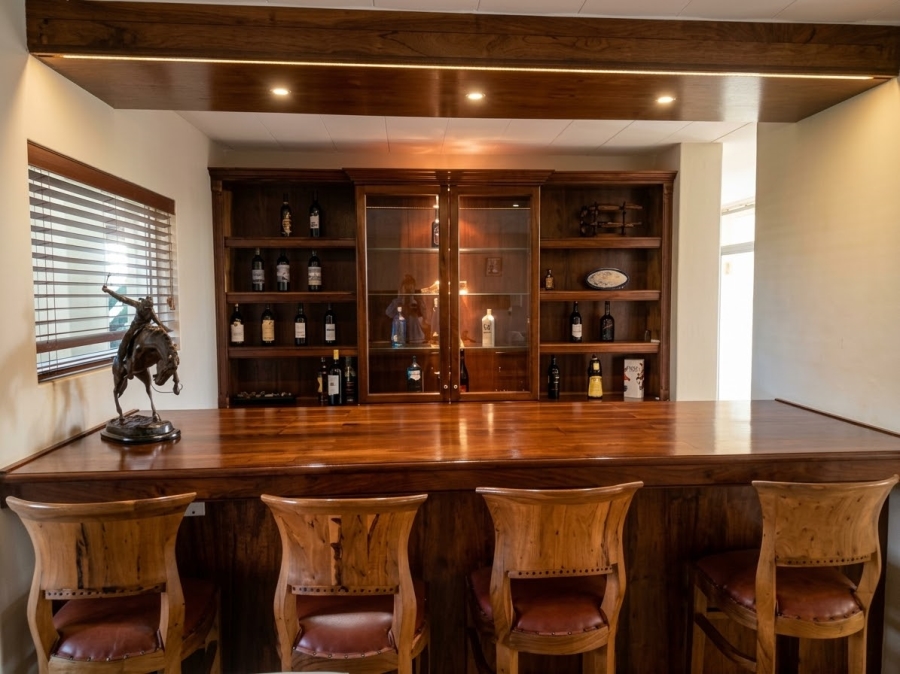 4 Bedroom Property for Sale in Heuwelsig Free State